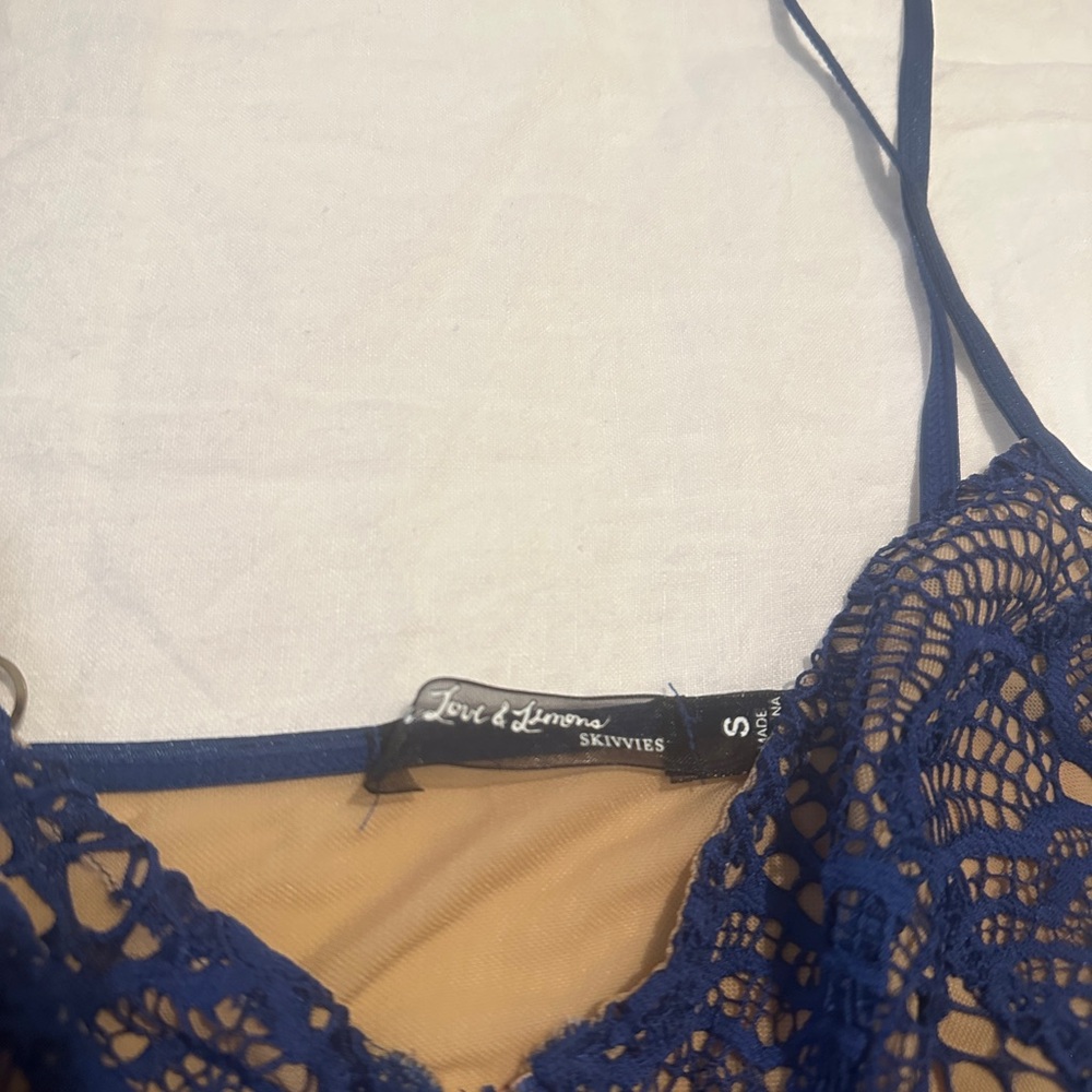 Blue Skivvies Lace Bralette - RARE - Picture 4 of 5